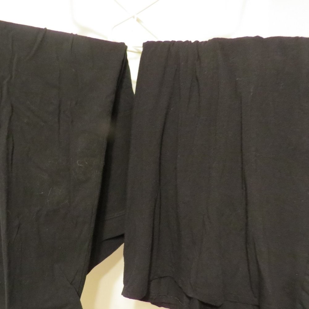 Old Navy Maternity pants, knit capri length sz XXL  - 310